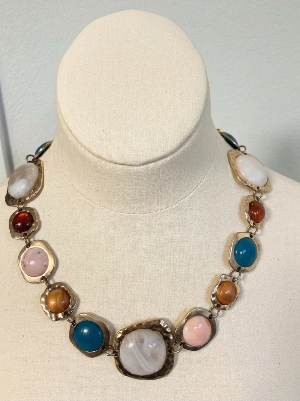 Multi-Color Stone Cabochon Necklace - Women Jewelry - Picture 2 of 2